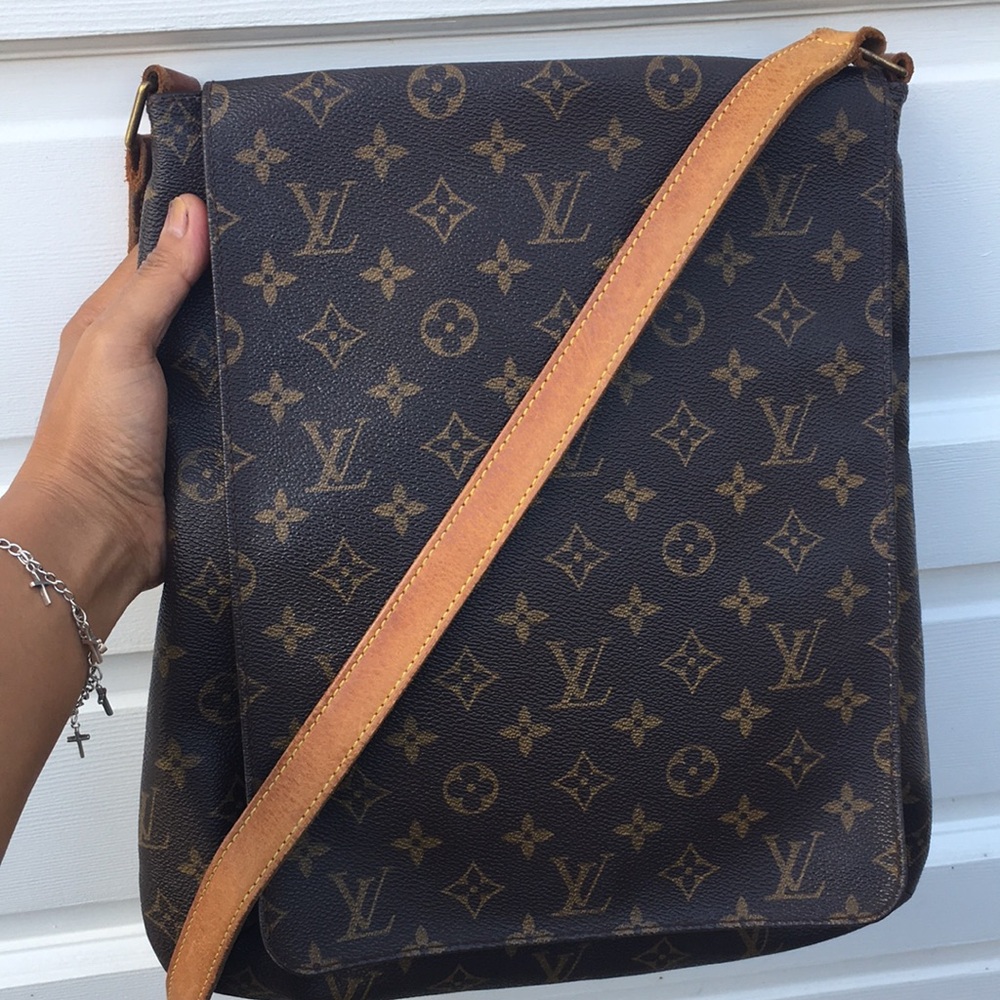 Authentic Louis Vuitton Salsa GM Crossbody